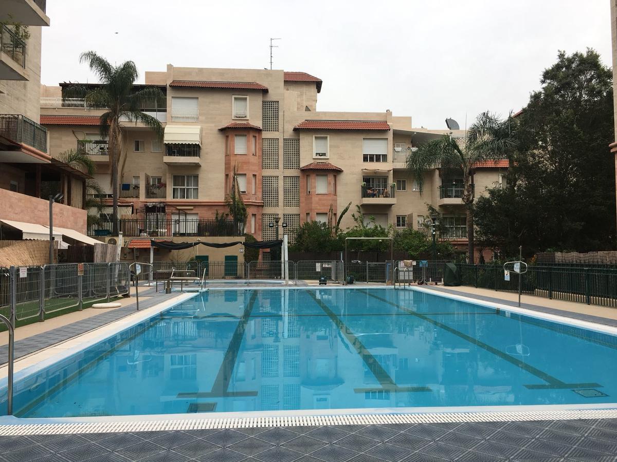 RechovotPool & Garden公寓式酒店 外观 照片